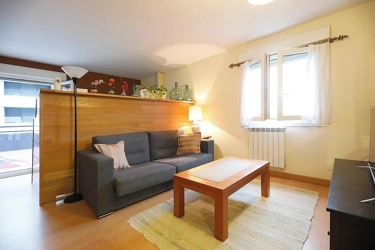 סן סבסטיאן Bright apartment 2 bedrooms and 2 bathrooms, Balcony and views