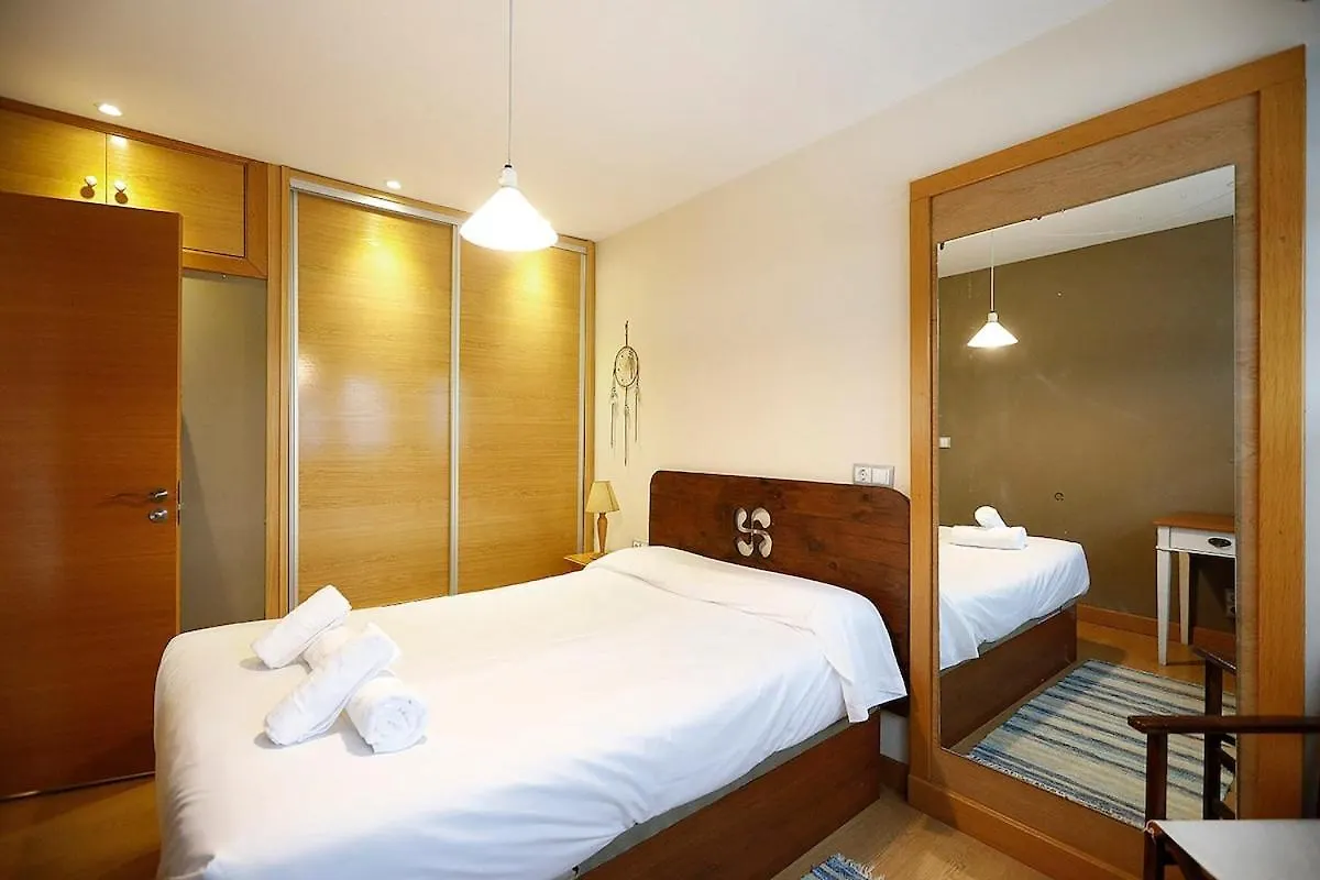 Bright apartment 2 bedrooms and 2 bathrooms, Balcony and views San Sebastian 0*,  Spain
