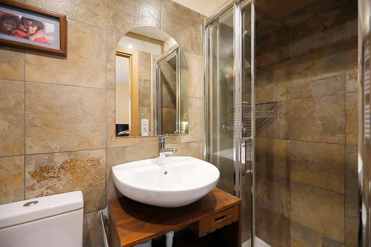 Bright apartment 2 bedrooms and 2 bathrooms, Balcony and views San Sebastian